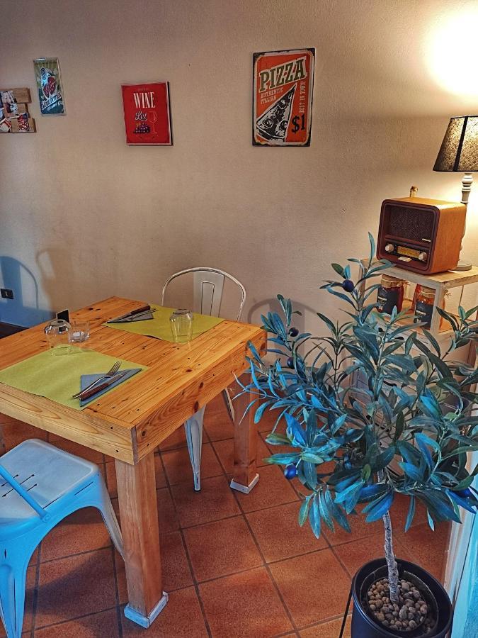 La Tomatica In Commedia Villa Mongardino Buitenkant foto
